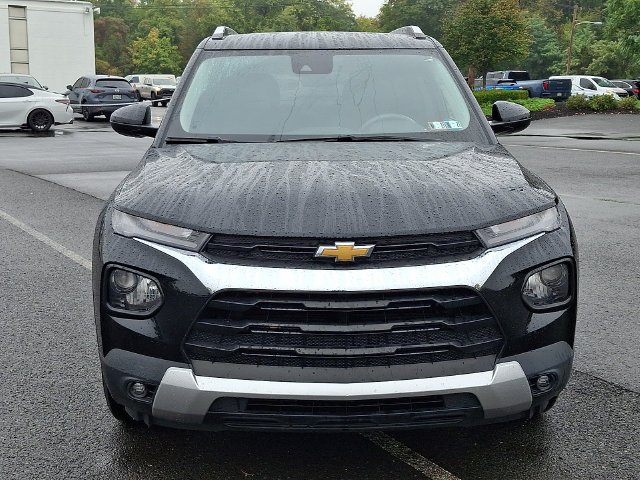 Used 2023 Chevrolet TrailBlazer LT FWD image 2
