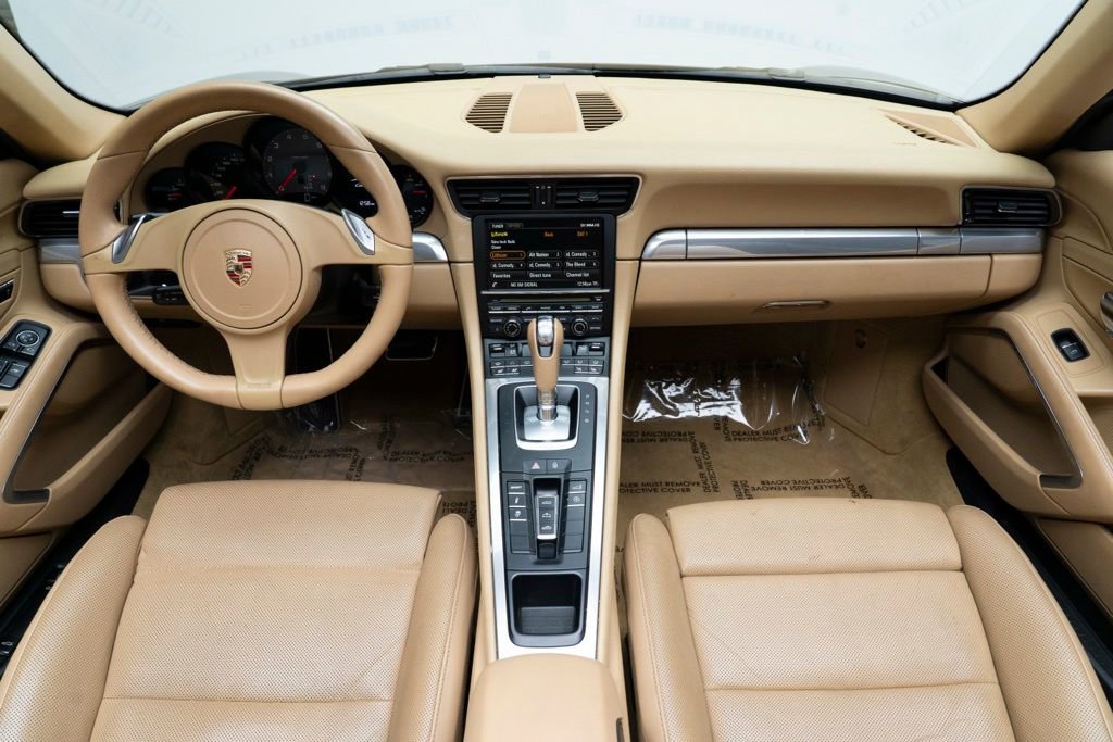 Used 2013 Porsche 911 Carrera 4S image 2