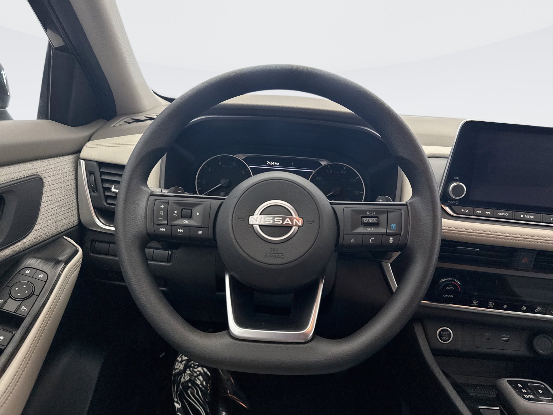 Used 2023 Nissan Rogue SV image 12