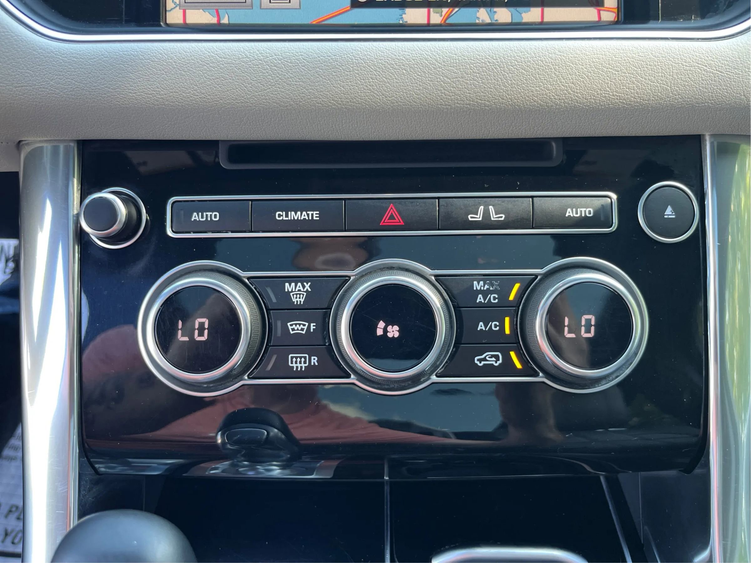 Used 2014 Land Rover Range Rover Sport Supercharged AWD/4WD image 34