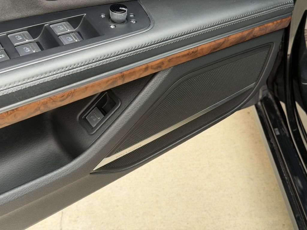 Used 2019 Audi A8 L 3.0T w/ Luxury Package image 25