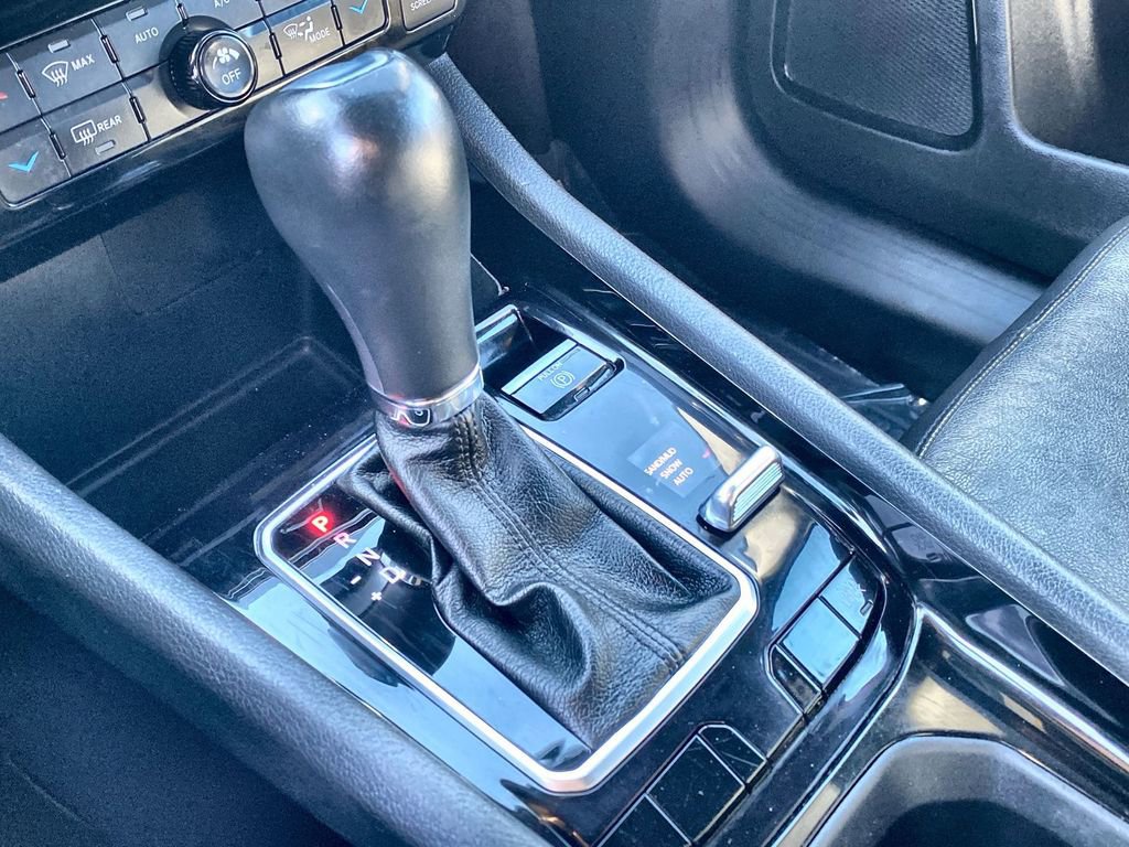 Used 2023 Jeep Compass Limited image 15