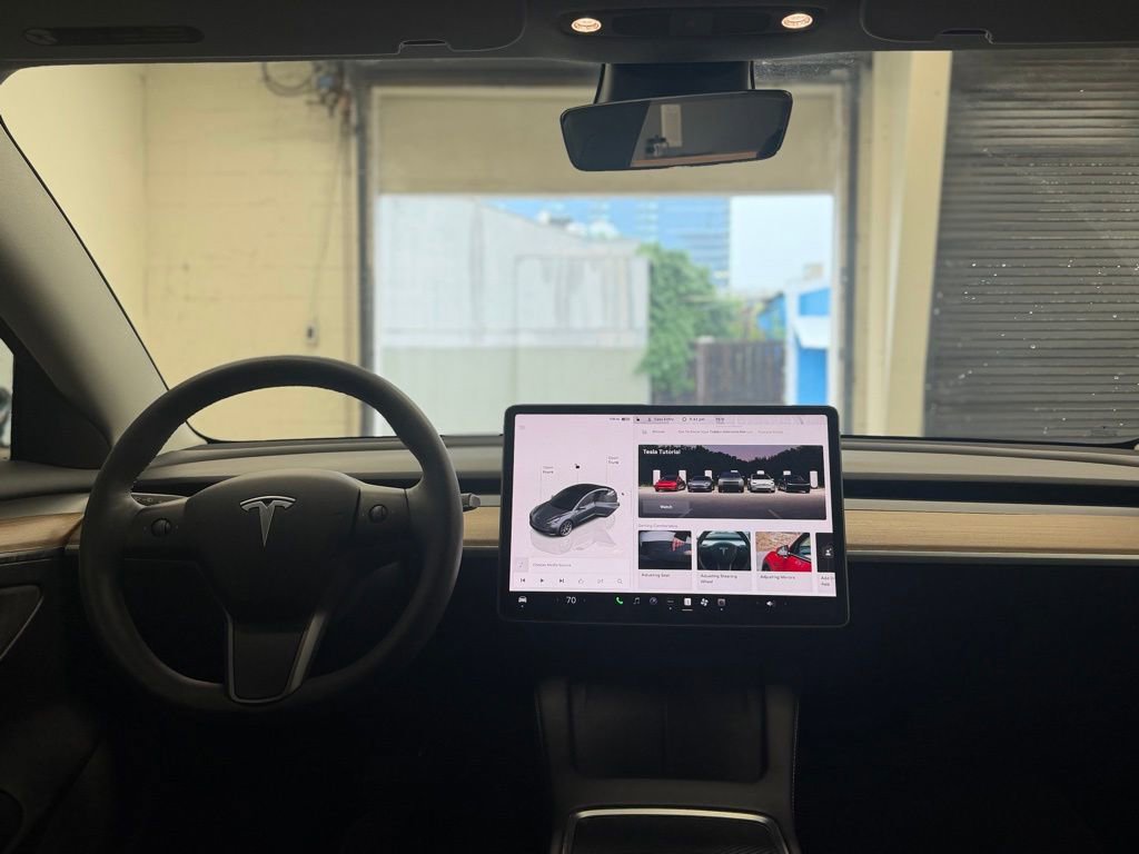 Used 2022 Tesla Model 3 RWD image 7