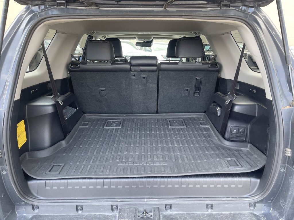 Used 2024 Toyota 4Runner SR5 Premium w/ Moonroof Package AWD/4WD image 7