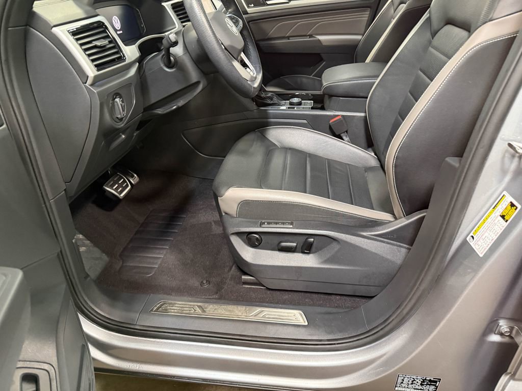 Used 2023 Volkswagen Atlas Cross Sport SEL Premium R-Line image 58