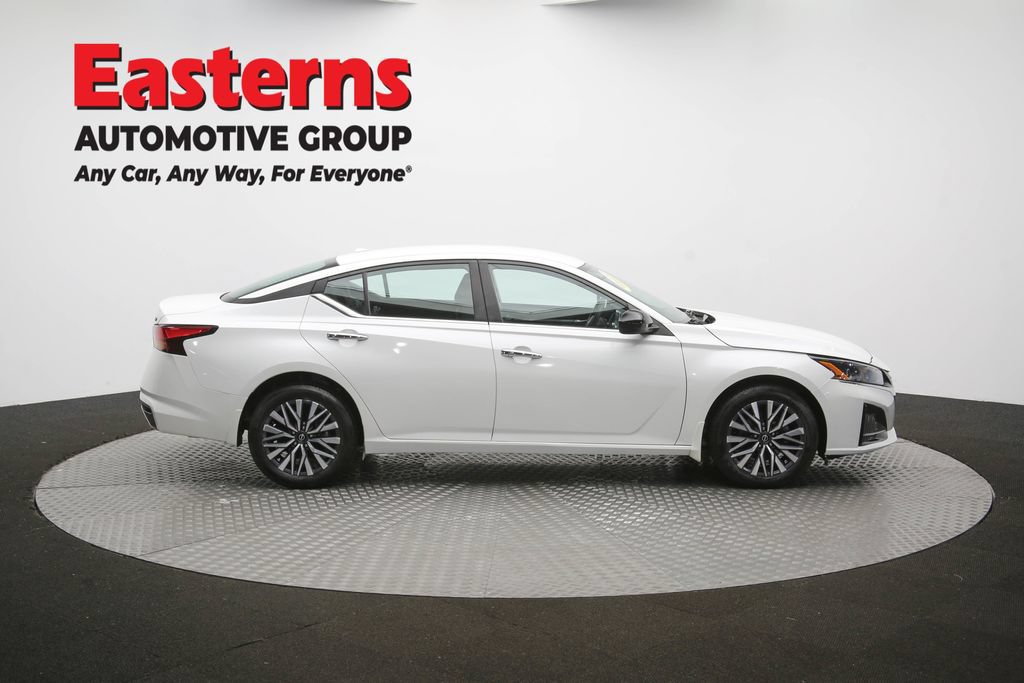 Used 2023 Nissan Altima 2.5 SV AWD/4WD image 60