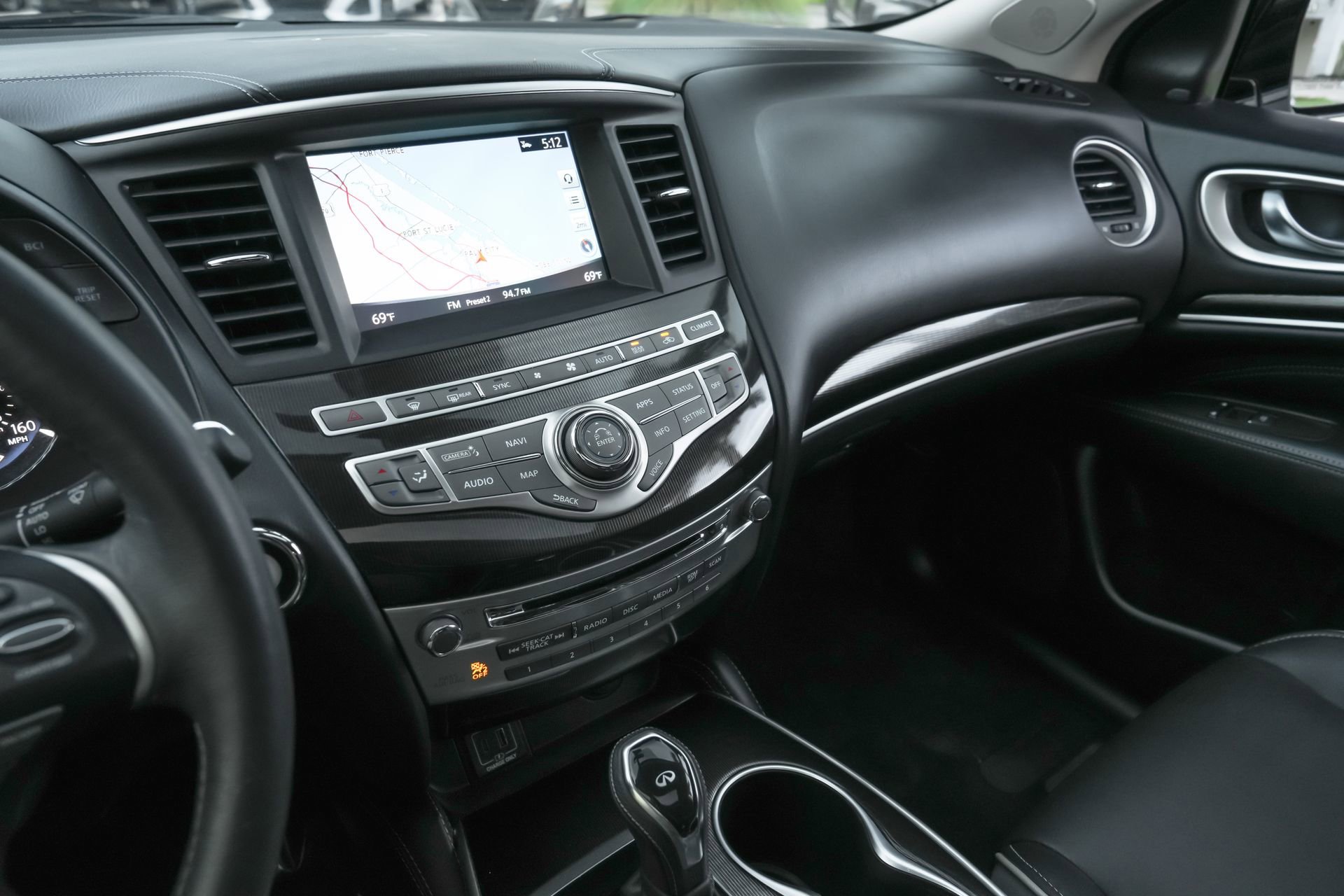 Used 2019 INFINITI QX60 Luxe w/ Essential Package image 9