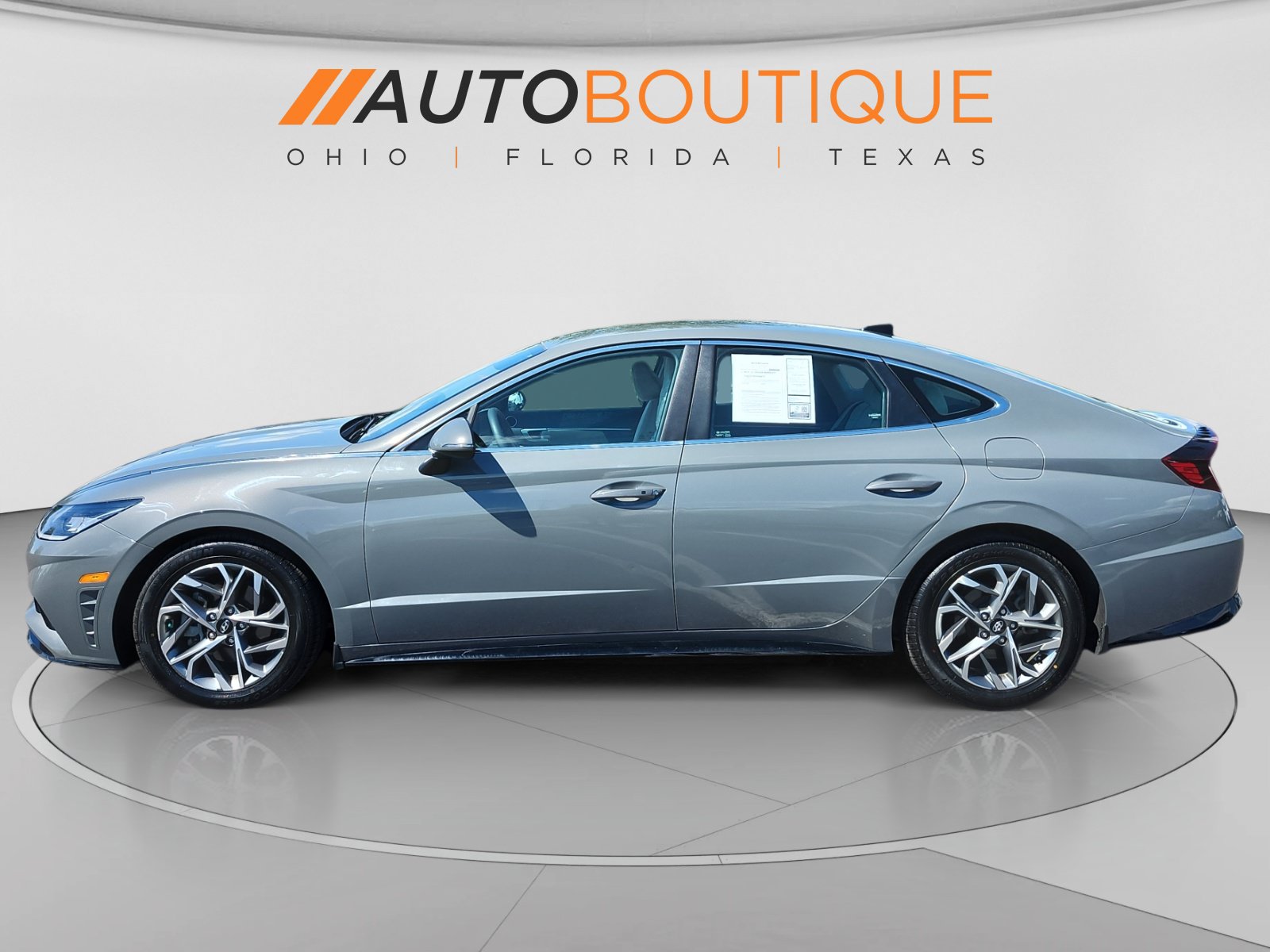 Used 2022 Hyundai Sonata SEL FWD image 2