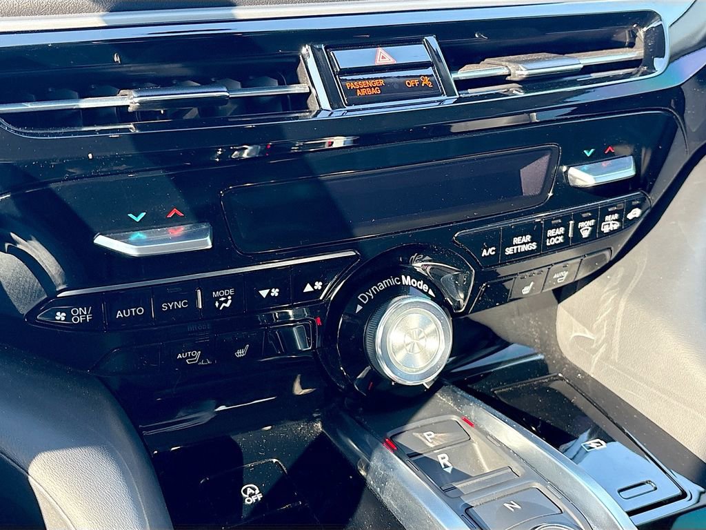 Used 2025 Acura MDX Technology Package image 16