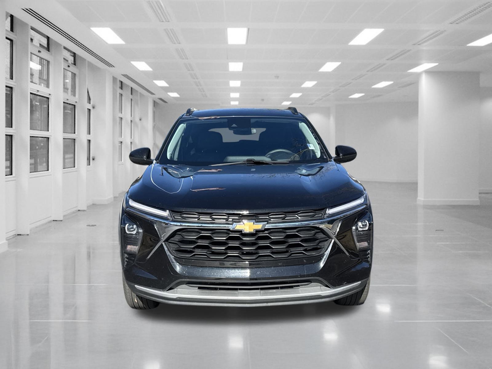 Certified 2025 Chevrolet Trax LT image 2