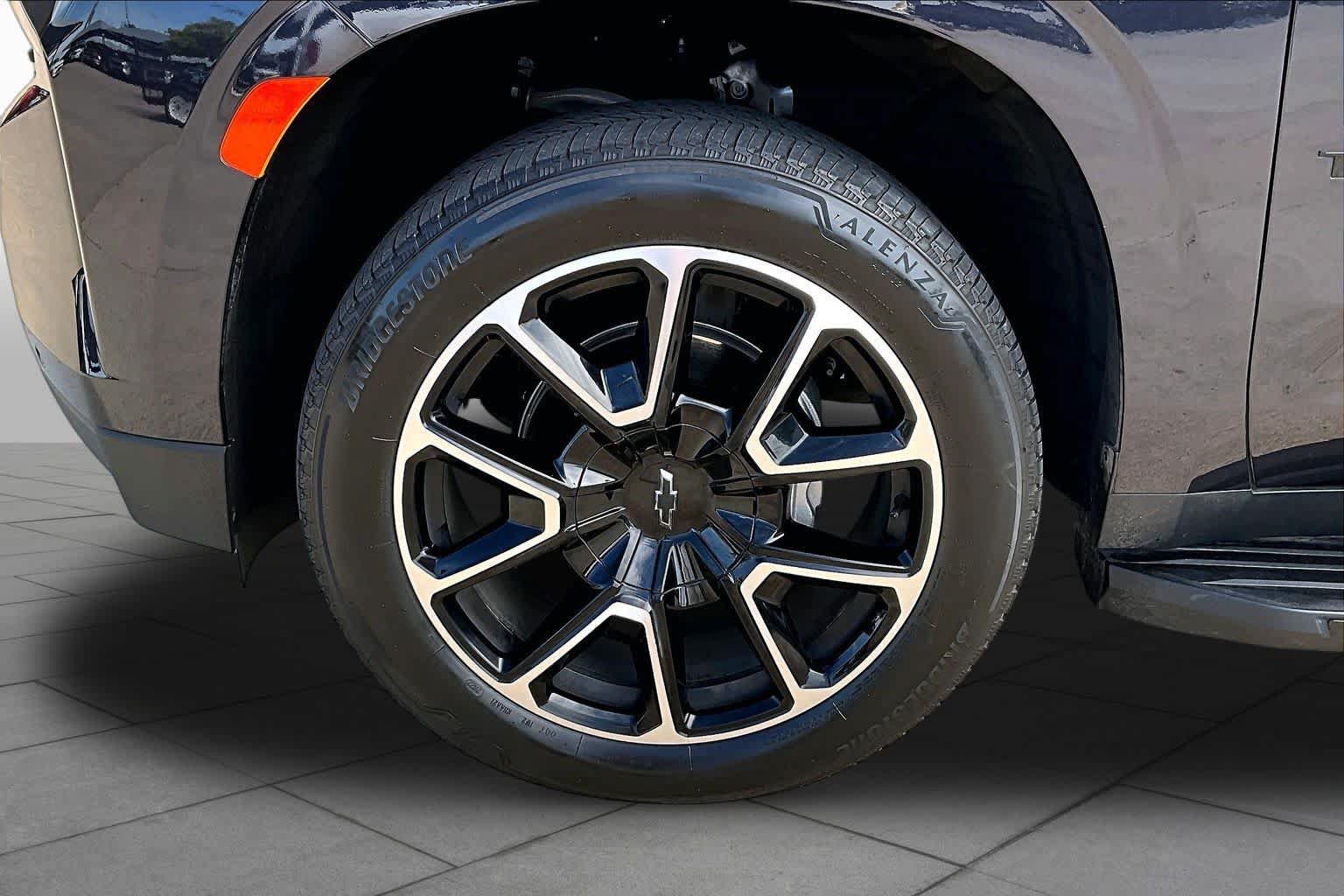 Used 2023 Chevrolet Tahoe RST AWD/4WD image 10
