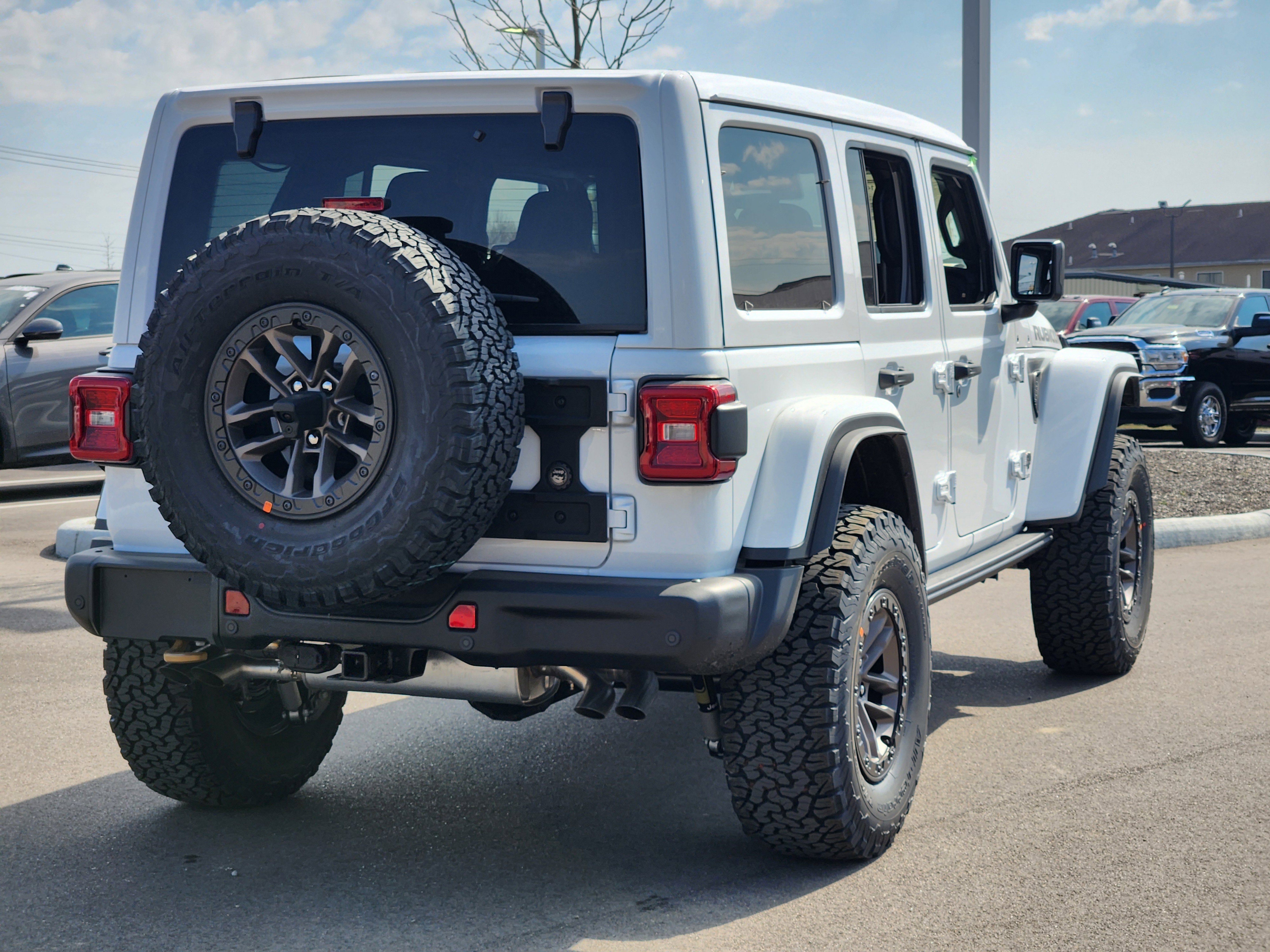 New 2025 Jeep Wrangler Unlimited Rubicon 392 image 13