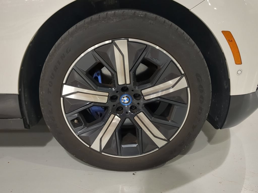 Certified 2024 BMW iX M60 AWD/4WD image 6