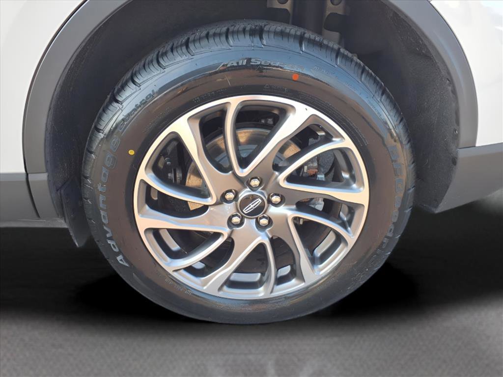 Certified 2022 Lincoln Corsair AWD w/ Equipment Group 101A image 18