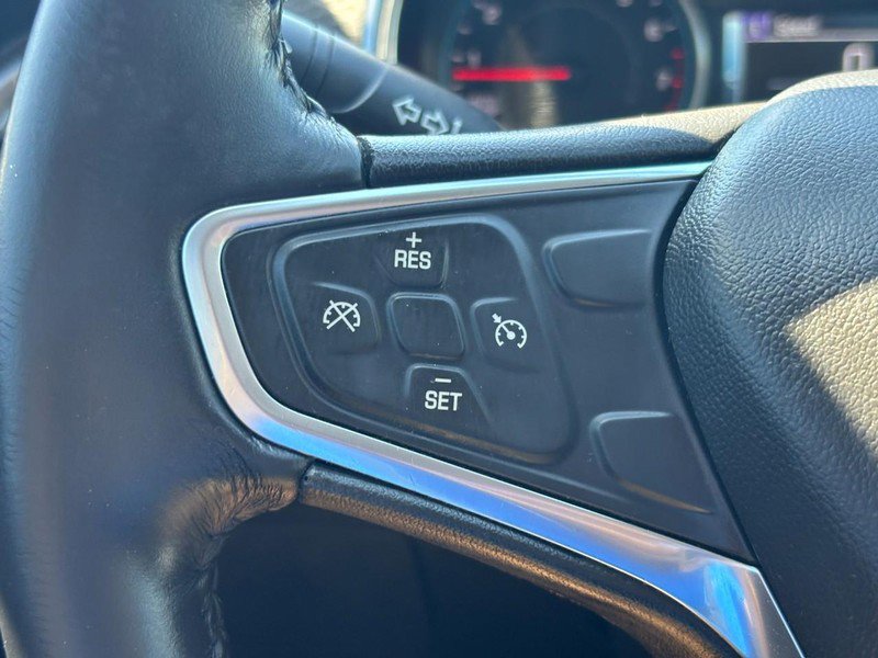 Used 2017 Chevrolet Malibu LT FWD image 17