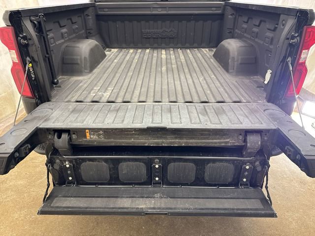 Used 2022 Chevrolet Silverado 1500 High Country w/ High Country Premium Package AWD/4WD image 26