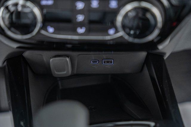 New 2026 Chevrolet Trax ACTIV w/ Sunroof Package image 24