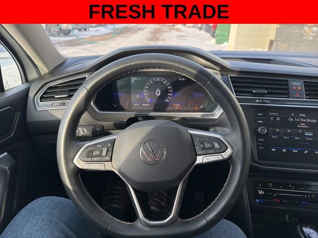 Used 2022 Volkswagen Tiguan SE image 13