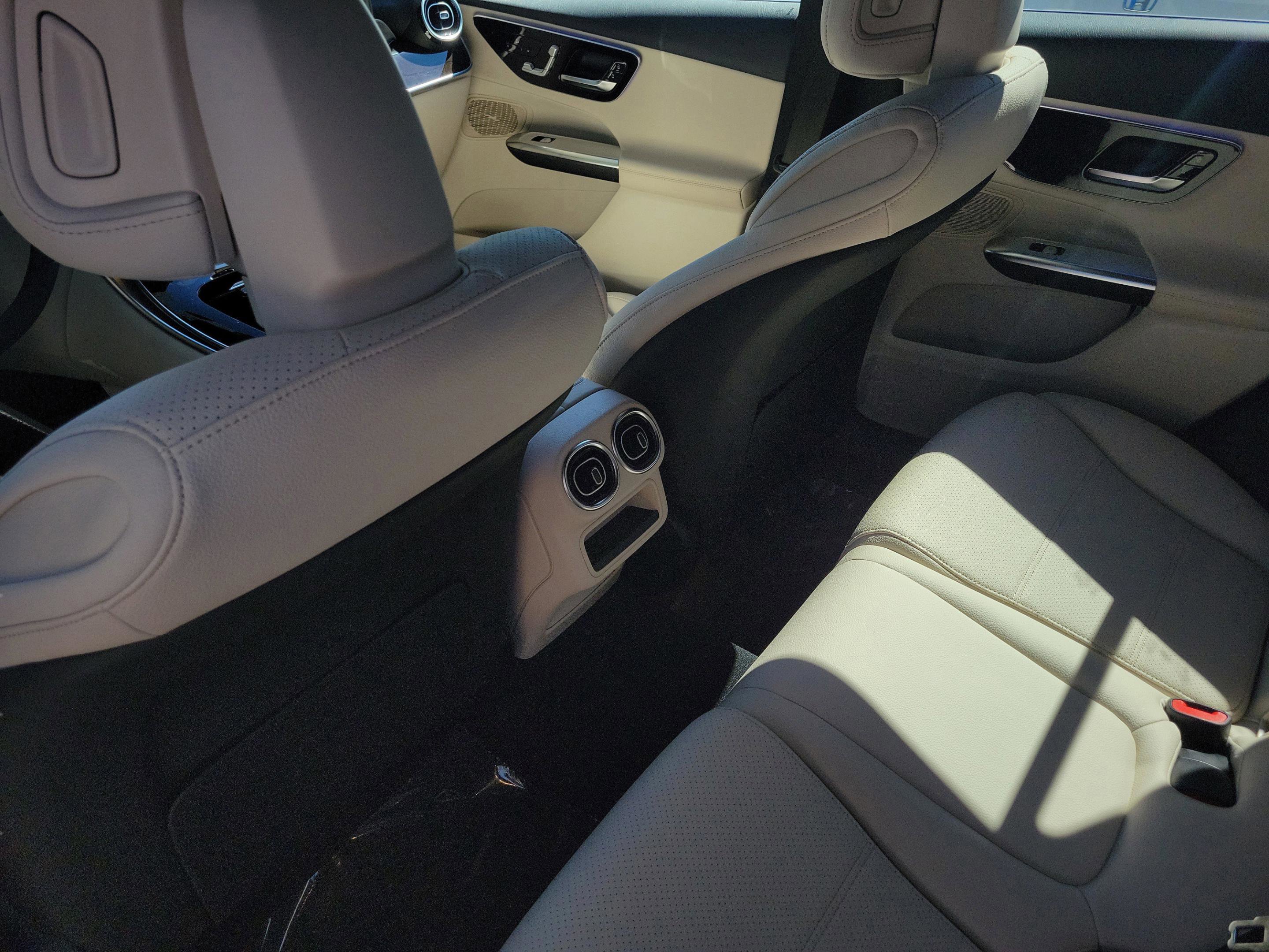 Certified 2026 Mercedes-Benz GLC 300 image 10