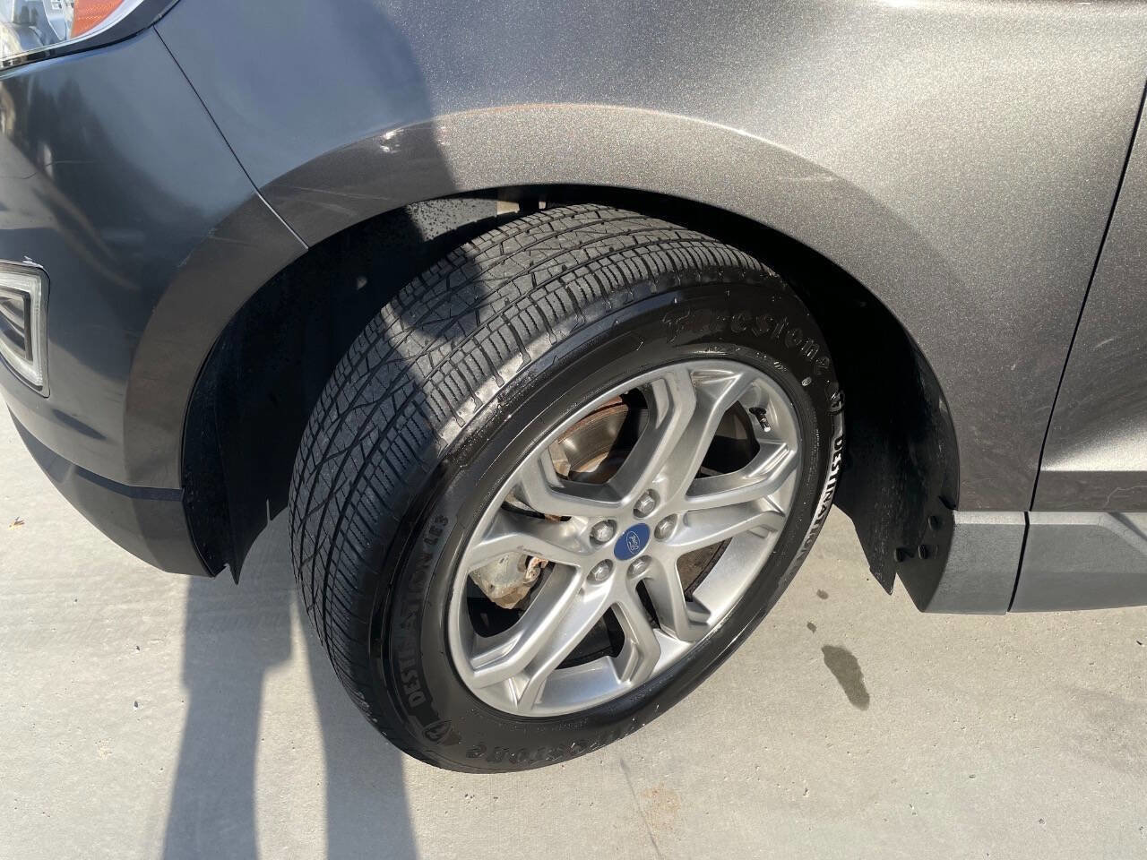Used 2017 Ford Edge Titanium FWD image 13
