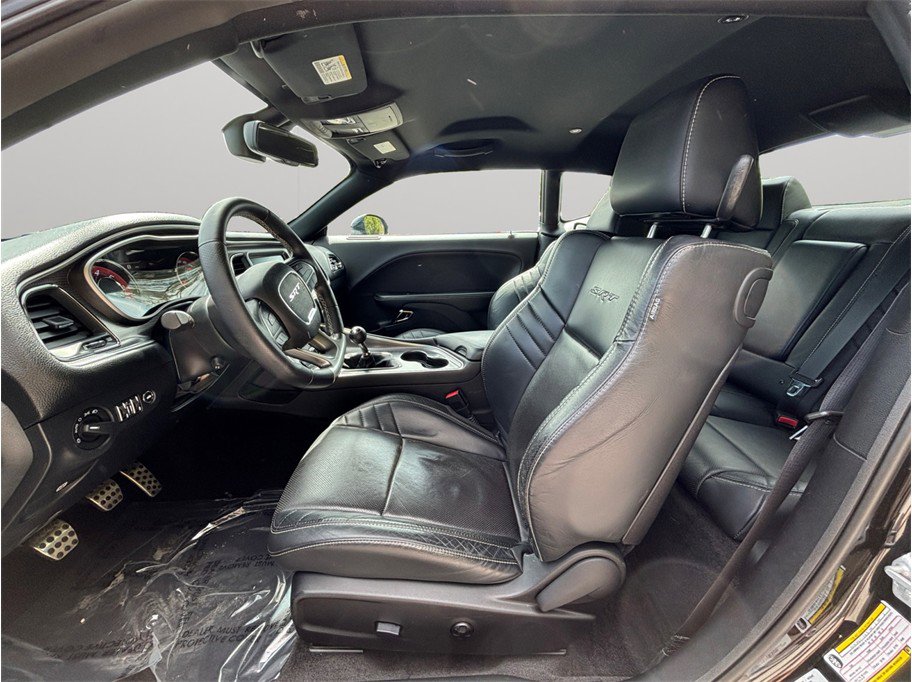 Used 2015 Dodge Challenger SRT Hellcat image 2