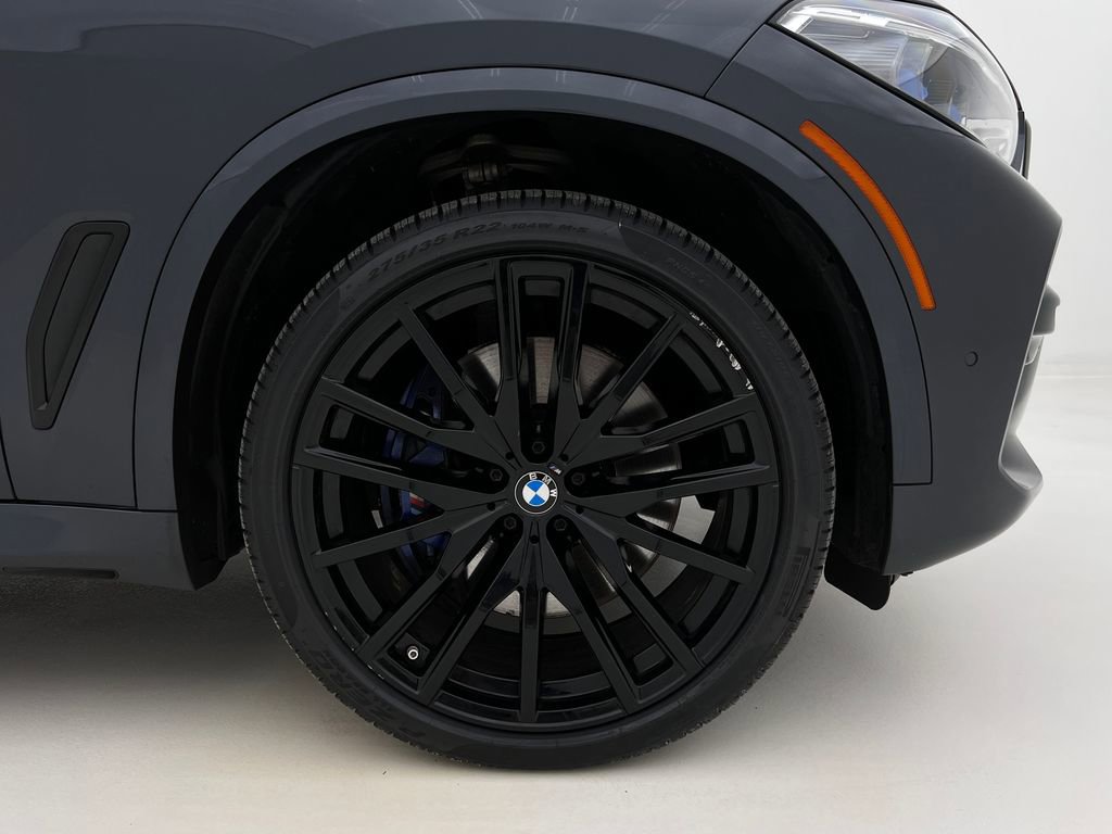 Used 2021 BMW X5 M50i w/ Executive Package image 29