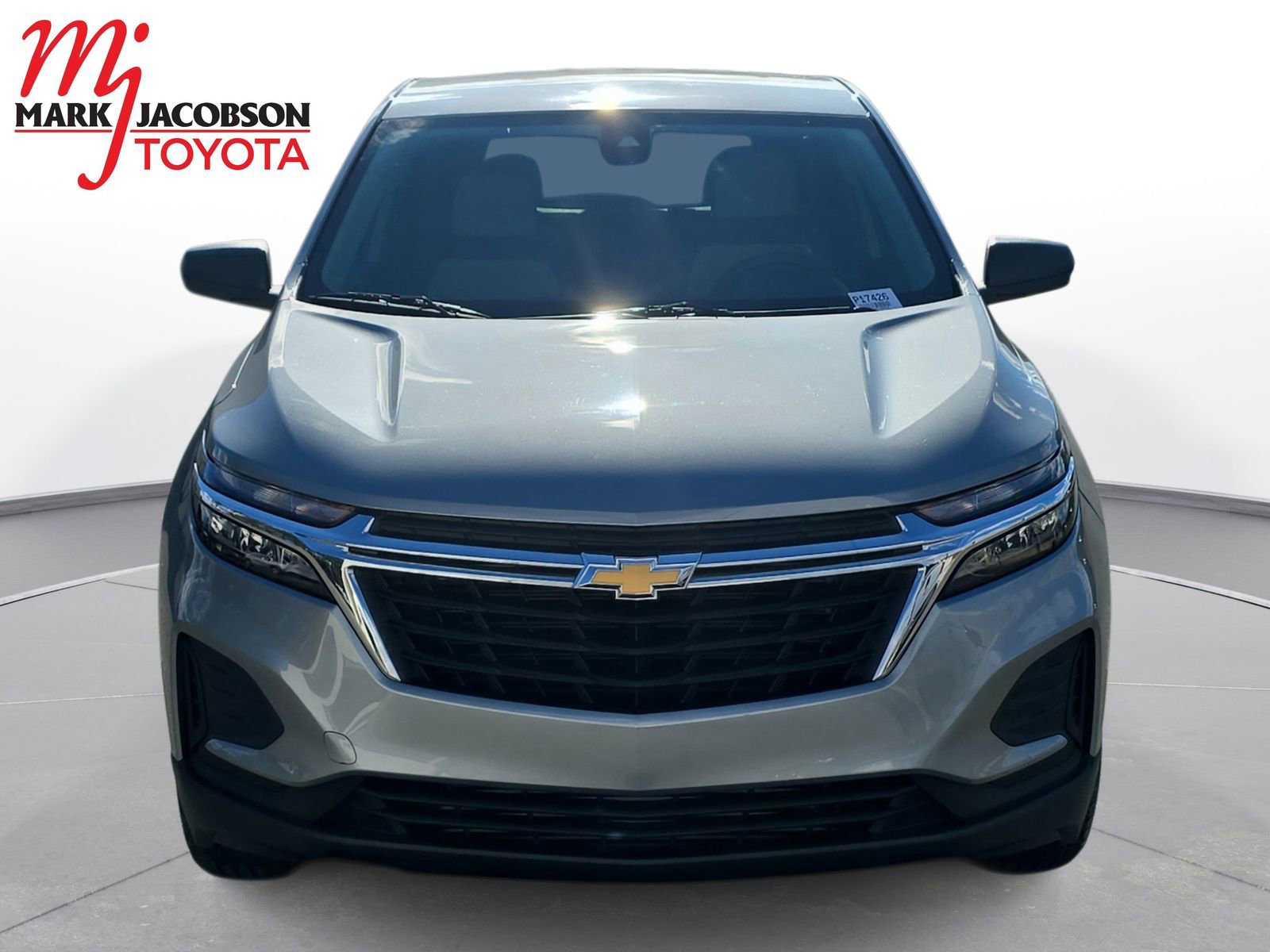 Used 2023 Chevrolet Equinox LS image 3