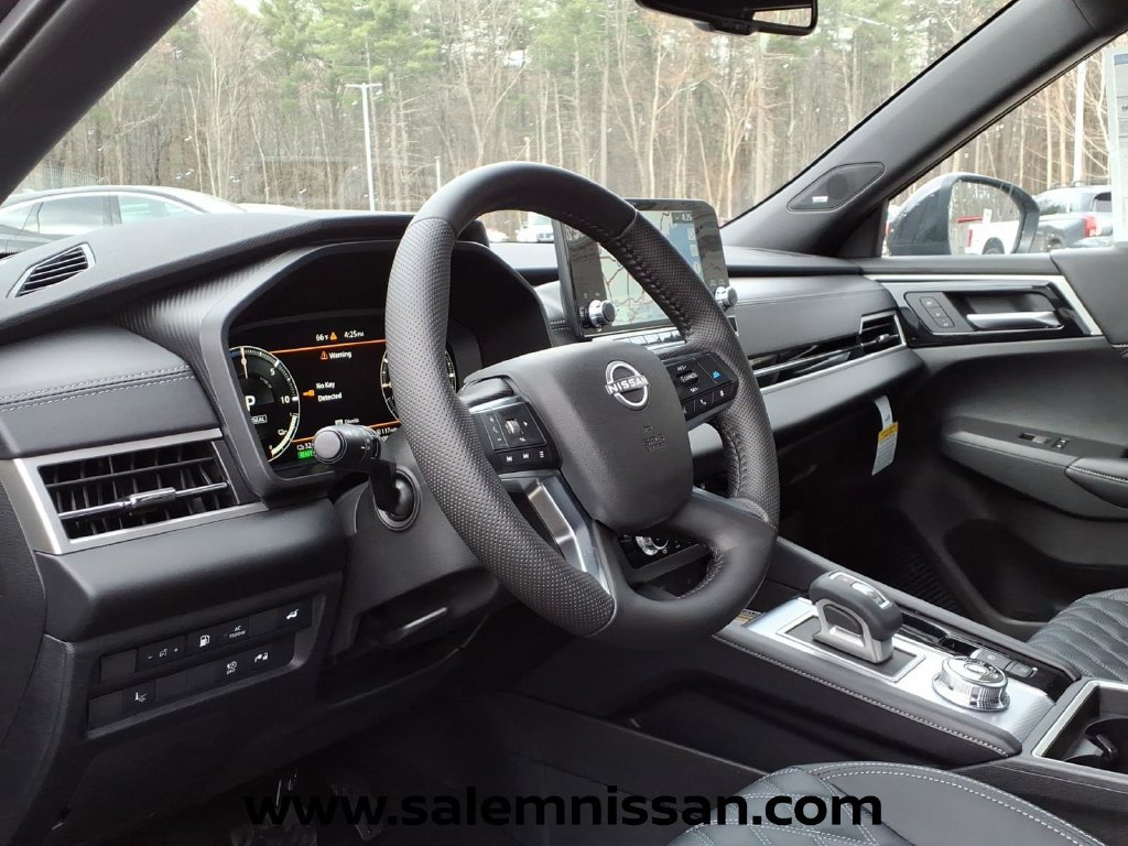 New 2026 Nissan Rogue Platinum AWD/4WD image 8