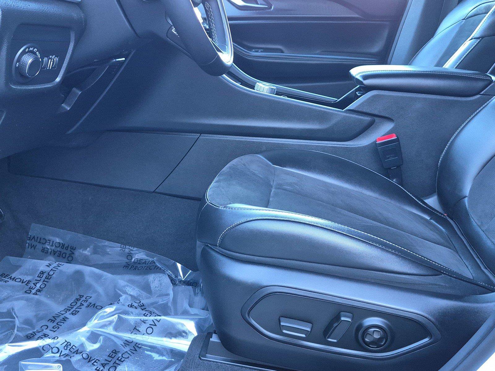 Used 2023 Jeep Grand Cherokee L Laredo RWD image 19