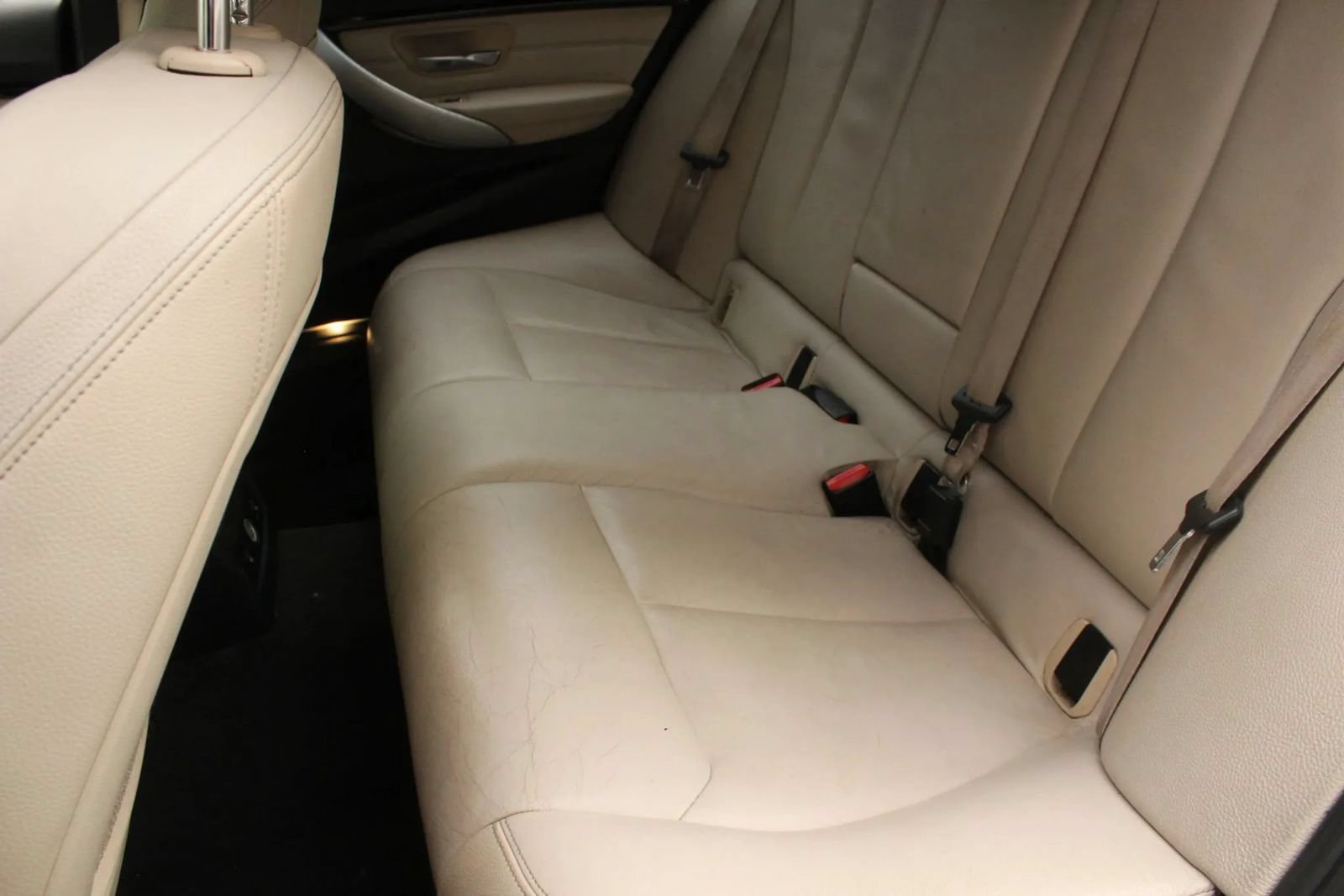 Used 2016 BMW 328i Sedan w/ M Sport Package RWD image 22