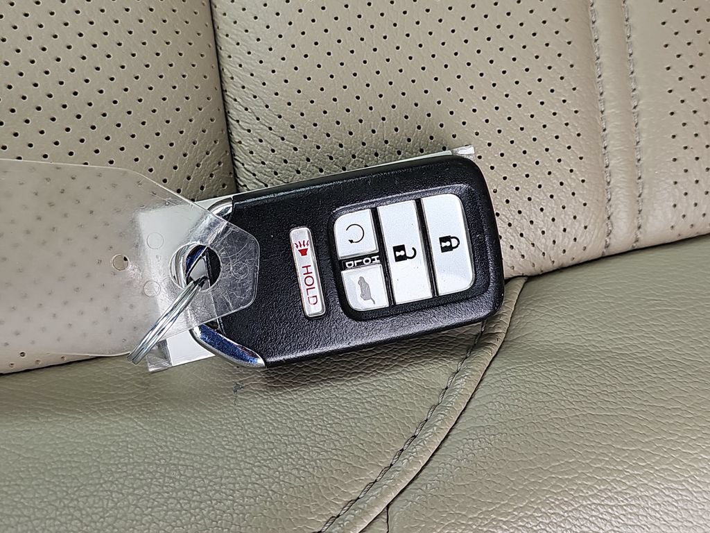 Used 2021 Honda CR-V Touring image 42