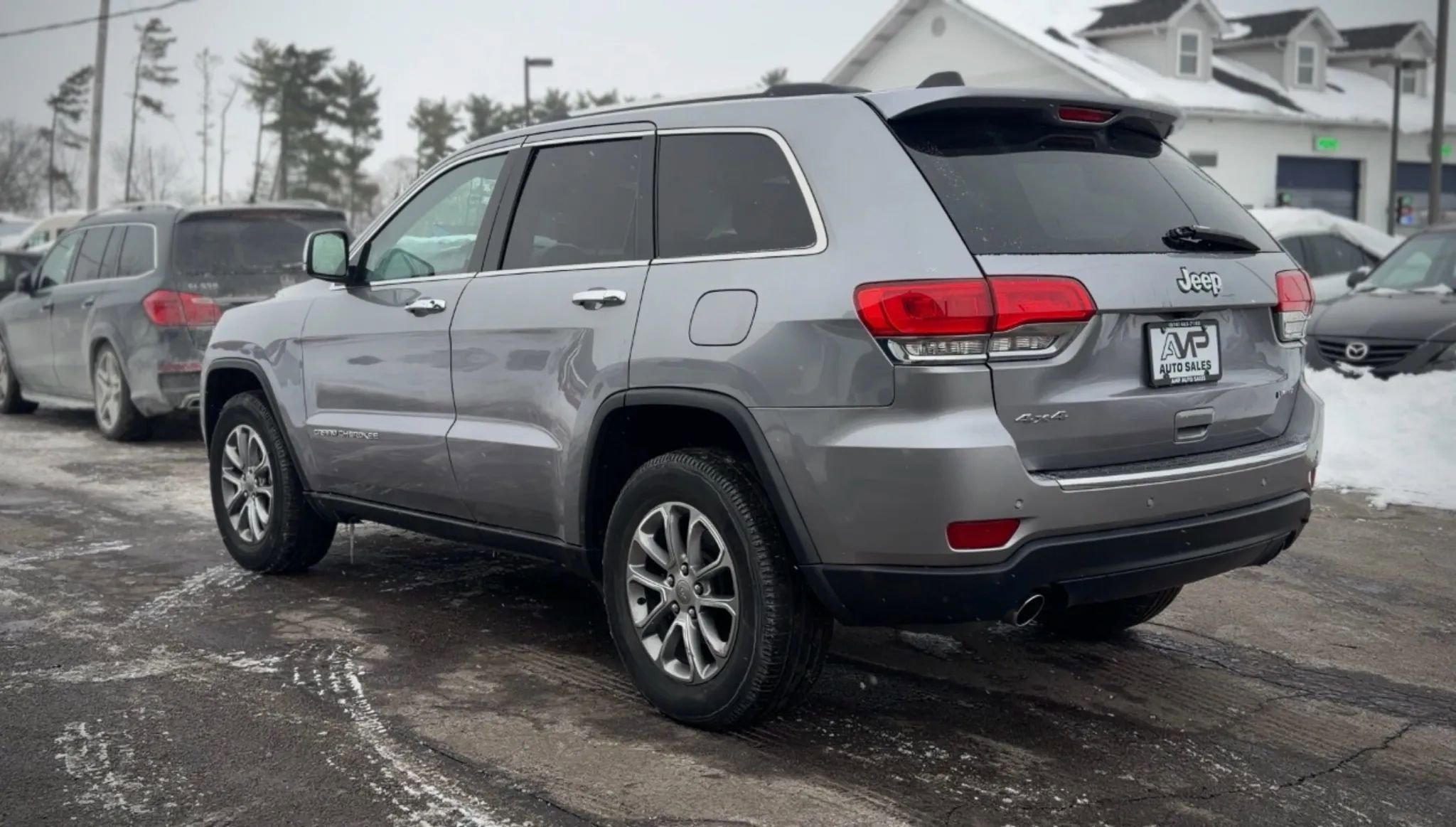 Used 2014 Jeep Grand Cherokee Limited image 4
