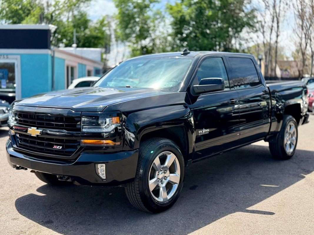 Used 2018 Chevrolet Silverado 1500 LT w/ Texas Edition AWD/4WD image 4