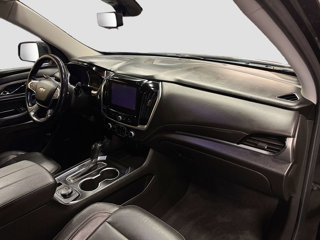 Used 2019 Chevrolet Traverse LT w/ LT Premium Package AWD/4WD image 31