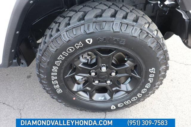 Used 2023 Jeep Gladiator Willys image 28