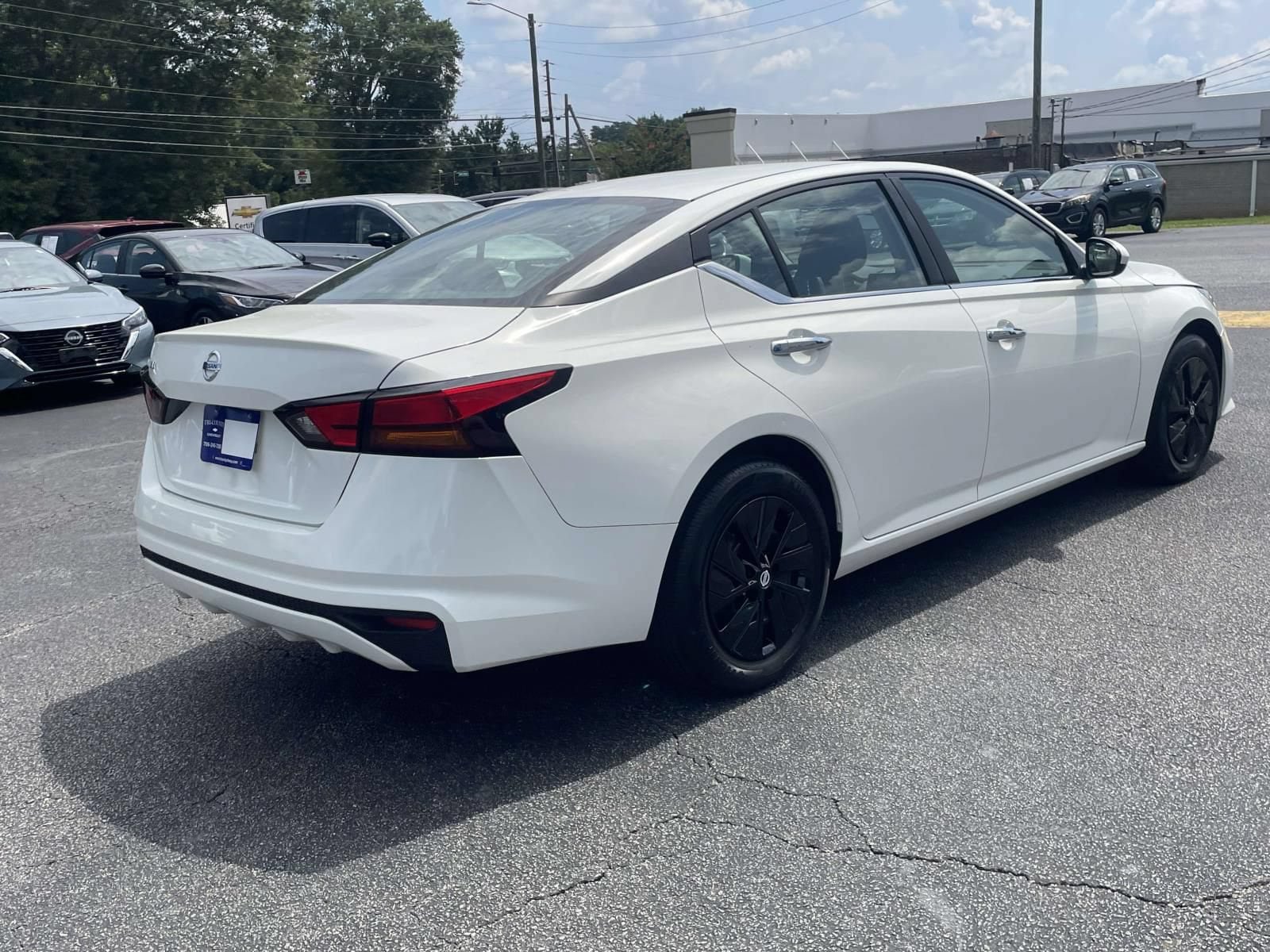 Used 2022 Nissan Altima 2.5 S FWD image 3