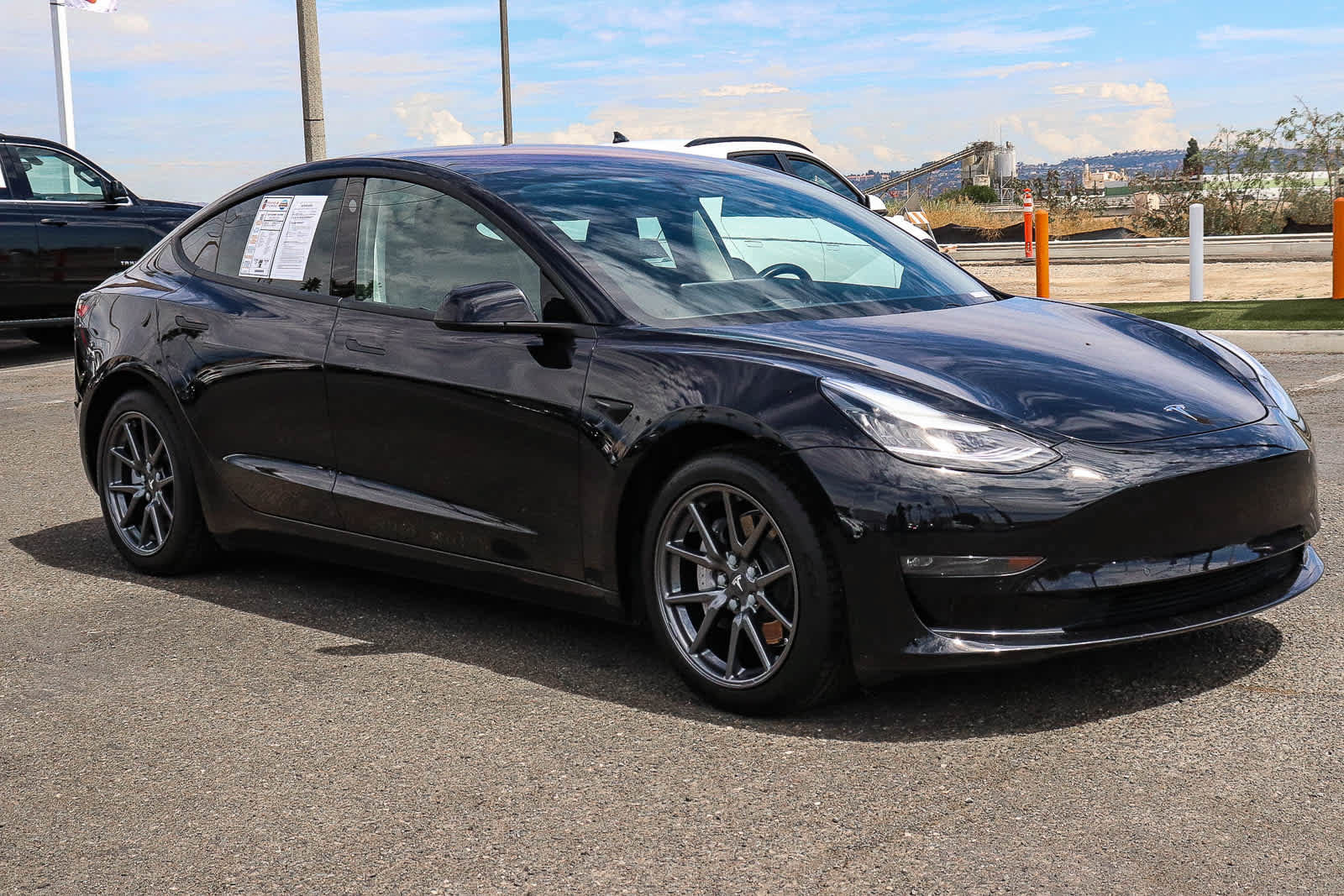 Used 2018 Tesla Model 3 Long Range AWD/4WD image 3