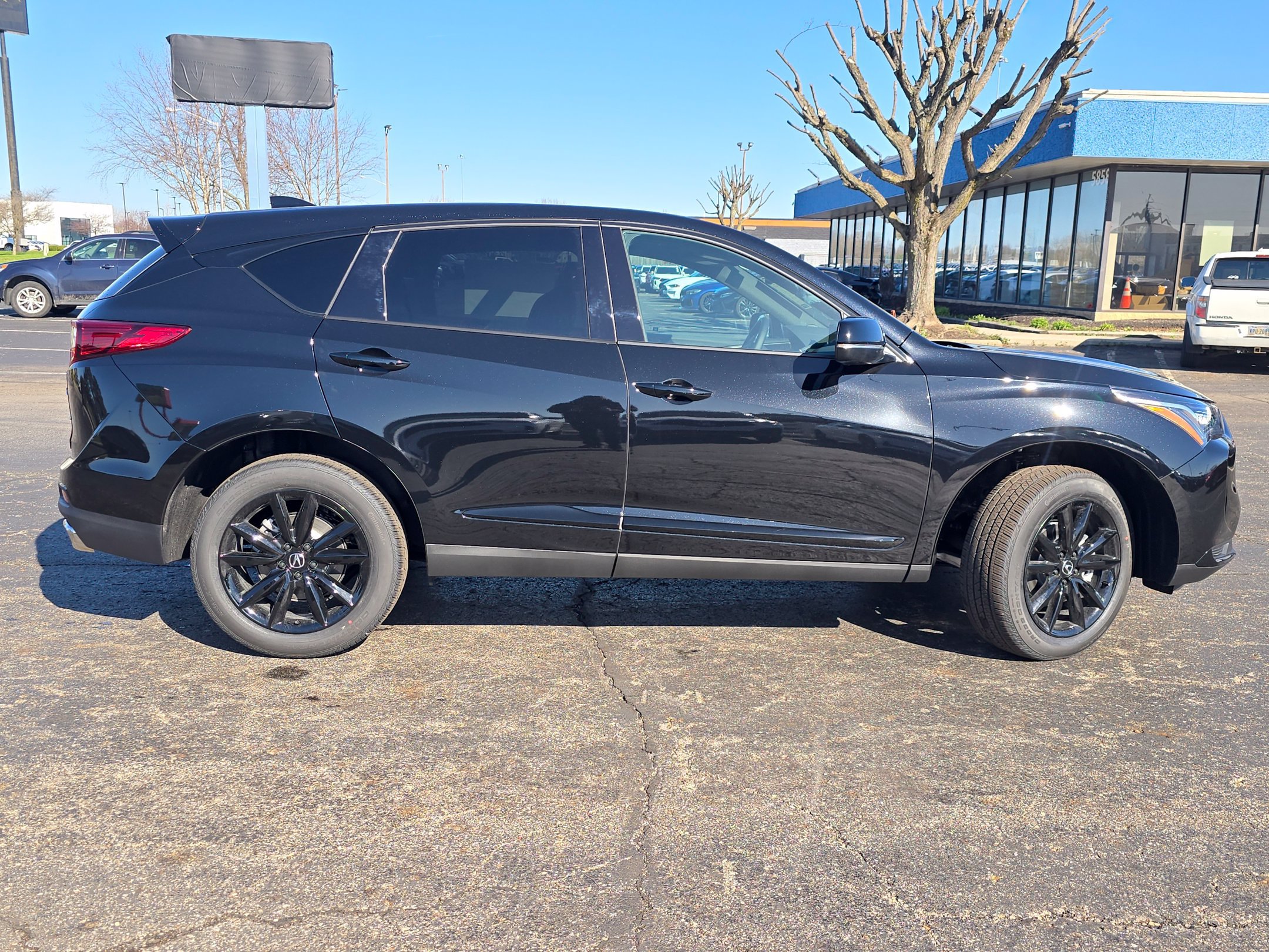 New 2026 Acura RDX SH-AWD image 3