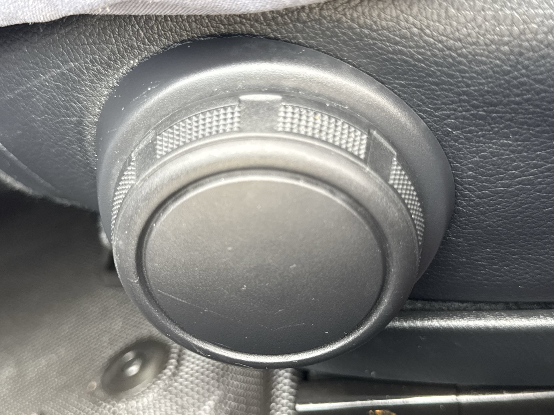 Used 2022 MAZDA MX-5 Miata RF Grand Touring RWD image 17