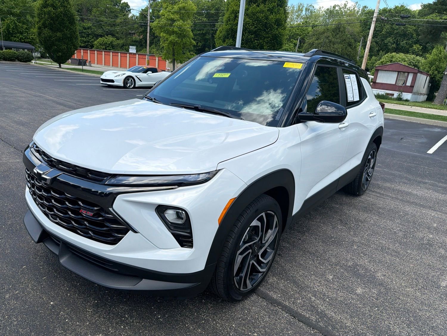 Used 2024 Chevrolet TrailBlazer RS w/ Convenience Package FWD image 9