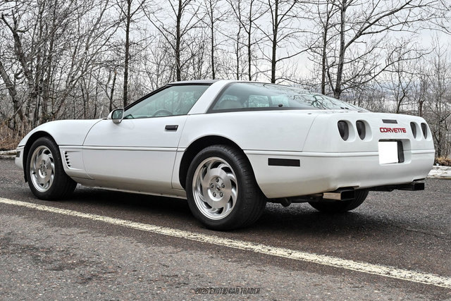 Used 1995 Chevrolet Corvette Coupe image 6