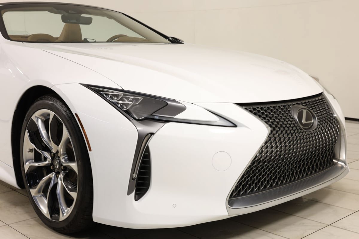 Used 2022 Lexus LC 500 Convertible w/ Touring Package RWD image 44