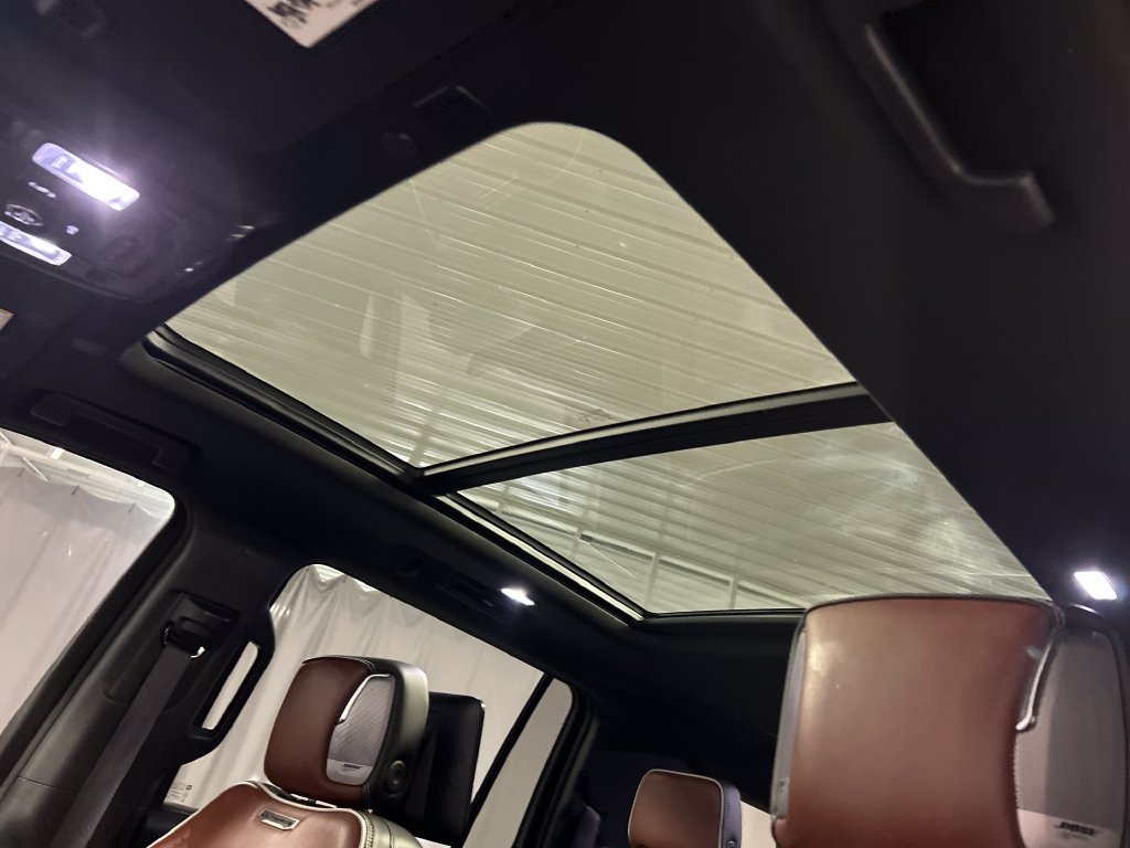 Used 2024 GMC Yukon XL Denali Ultimate AWD/4WD image 22