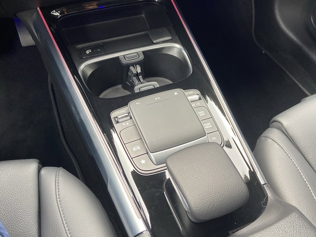 Certified 2022 Mercedes-Benz GLB 250 4MATIC image 22