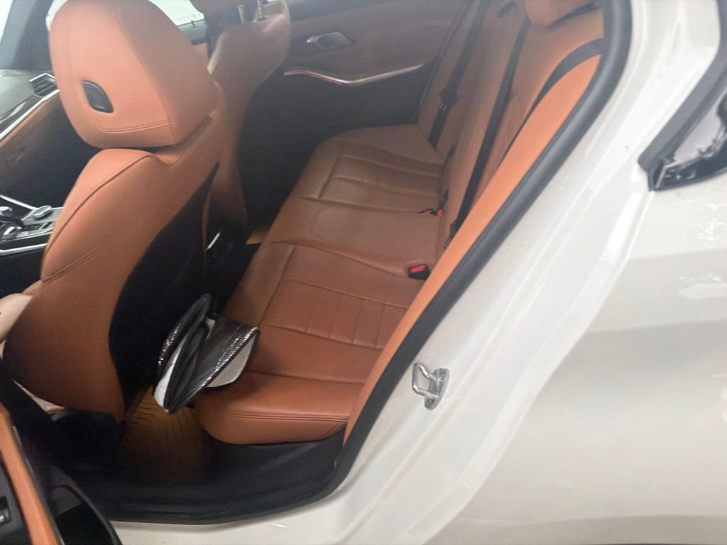 Used 2020 BMW 330i Sedan w/ Convenience Package RWD image 4