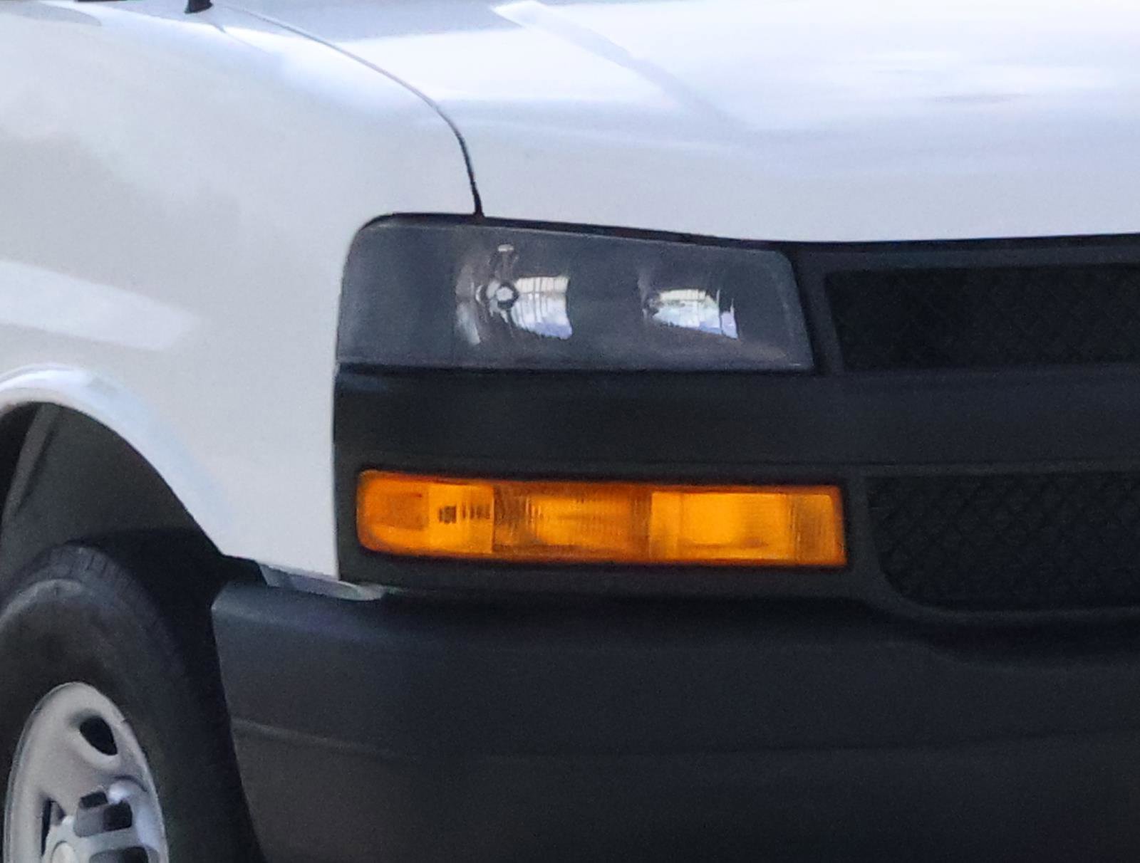 Used 2025 Chevrolet Express 2500 w/ Driver Convenience Package image 7