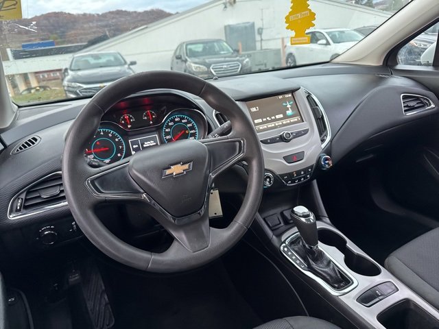 Used 2017 Chevrolet Cruze LS image 12