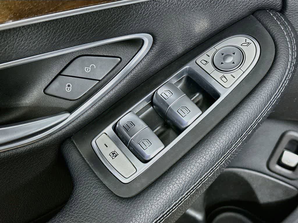Used 2017 Mercedes-Benz C 300 Sedan image 28
