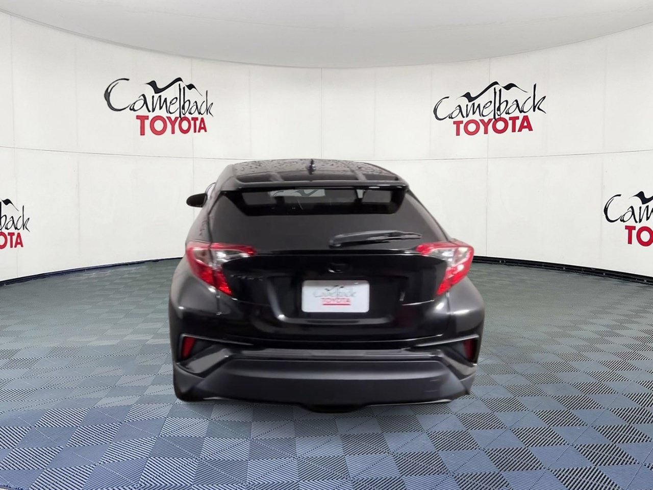 Used 2020 Toyota C-HR LE FWD image 9