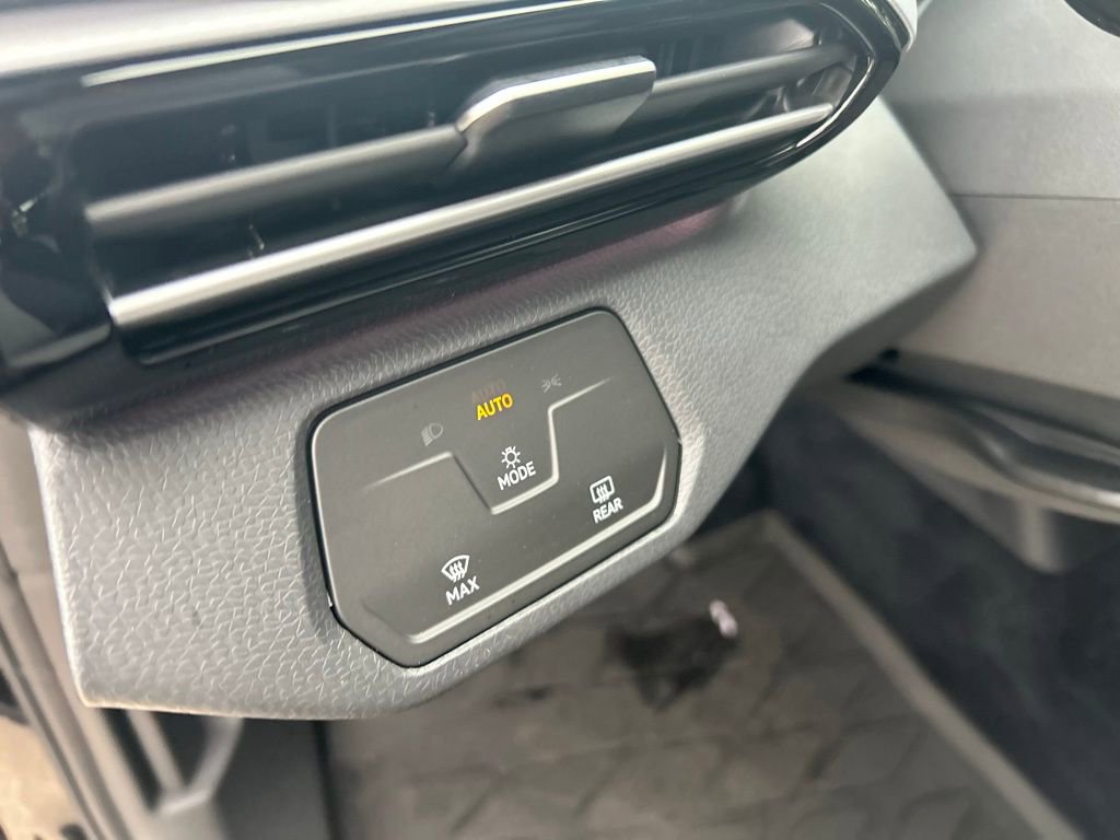 Used 2024 Volkswagen ID.4 2WD image 49